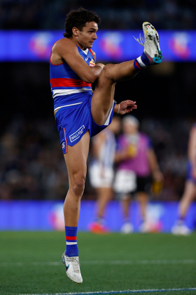 Jamarra Ugle-Hagan has been one Bulldog to have enjoyed the run of injuries at the club lately, as with Aaron Naughton switching to the backline it has made him the number one target inside 50 for the Dogs' elite midfield brigade. He delivered his best career fantasy day against Fremantle last start, booting 4.2 from nine marks and looking like the centrepiece of the Bullies' attack. Fantasy coaches are traditionally wary of genuine key position forwards, nevertheless, and they will want to see him continue that form to the end of the season before taking an interest.