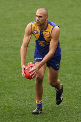 Dom Sheed is one of a number of Eagles who had poor to non-existent 2022 campaigns, leading to a well-deserved 17th ladder placing a few percentage points off a spoon. Fantasy coaches are only concerned with the here and now, though, and while Elliott Yeo is a lock for many Dom Sheed is seen as a less reliable bounceback candidate. This is not the first time Sheed has been underpriced due to an injury-affected year; in fact he has had poor even years and regained 20 points in scoring in odd years every season since his senior debut. It's an odd year, so get on board!