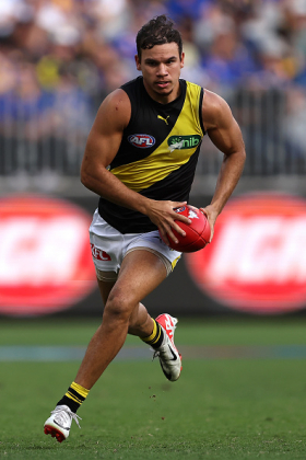 Daniel Rioli was in the news in footy media this week as the target of a big money offer by the Gold Coast Suns, no doubt influenced heavily by his old coach Damien Hardwick. The 27-year-old still has plenty to offer on field, and is staring at some long years at Tigerland as they descend into rebuilding doldrums. No one should begrudge him a move to brighter climes after giving sterling service to Richmond, and his owners in fantasy leagues would also welcome him playing for a team with better structure around him than the Tigers will provide. 