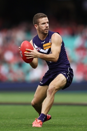 Sam Switkowski is the premier pressure forward at Fremantle in the wake of the departure of Lachie Schultz to Collingwood in the off season, and it is in the months of August and September where his talents are most needed by his club. He is not a fantasy player by any stretch of the imagination, not even the type to fill his boots when playing minnow clubs as that is more the style of finishing flankers like Sturt and Frederick. His best work is done off the ball keeping the oppo back flankers busy, and with no Dan Houston in the Port Adelaide side today, his crucial job is a lot easier.